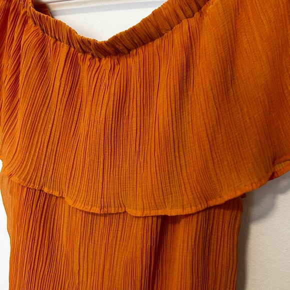Express New with tags off the shoulder burnt orange top - Picture 3 of 5